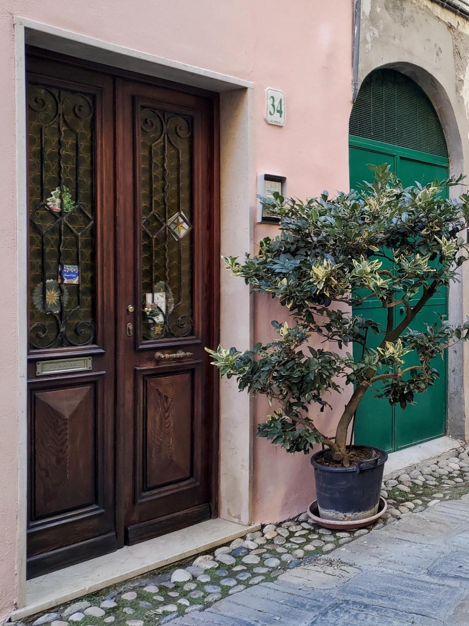 Ferienwohnung La Casa Di Ros Perinaldo Exterior foto